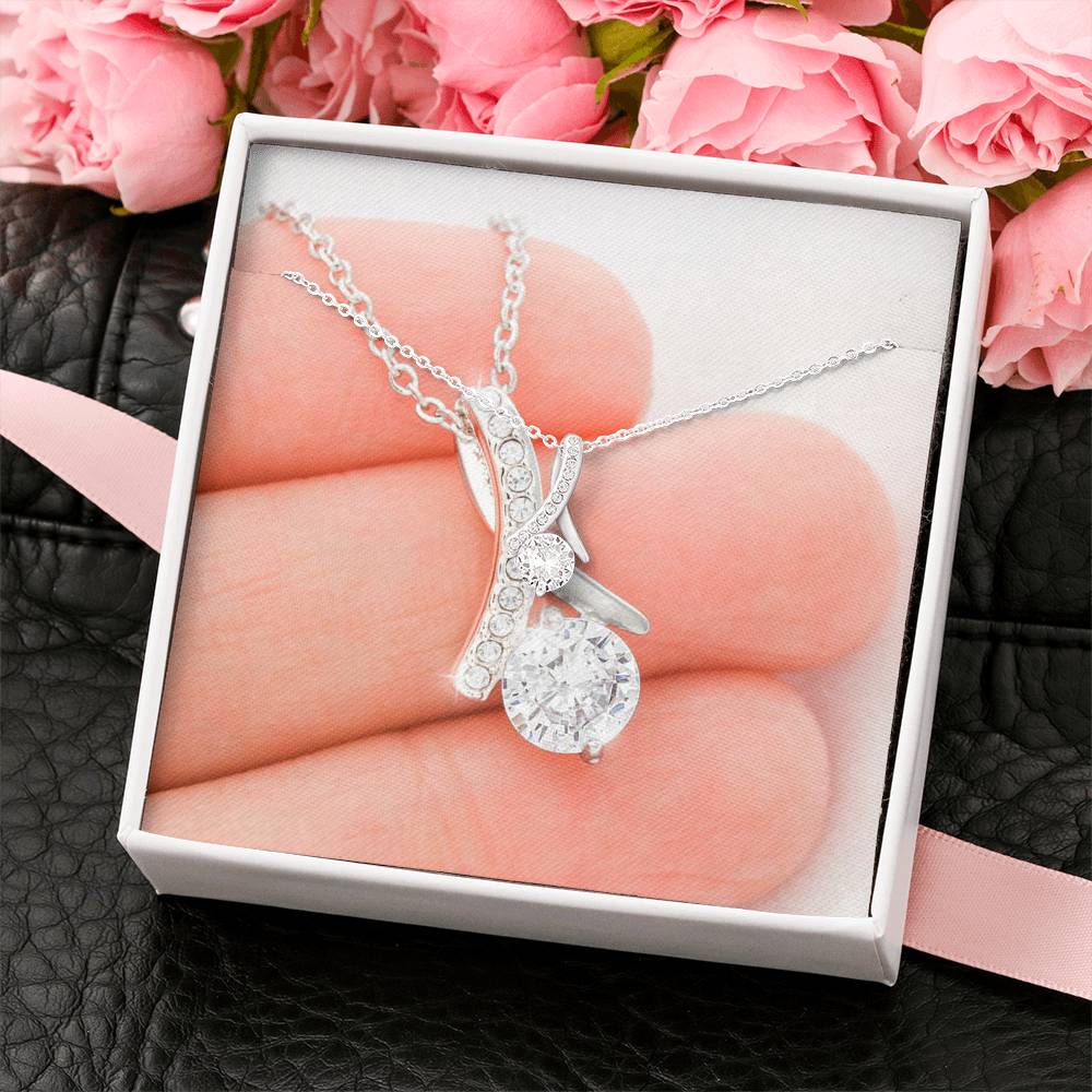 To My Wife Alluring Beauty Necklace